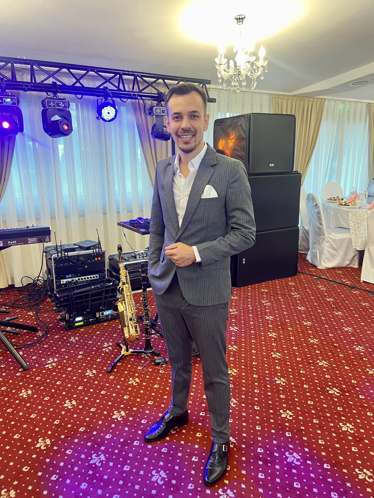 Cristian Secui de la „X Factor” a renunțat la preoție și se dedică pasiunii sale: „Mi-a fost frică de eșec și aveam nevoie de o confirmare”