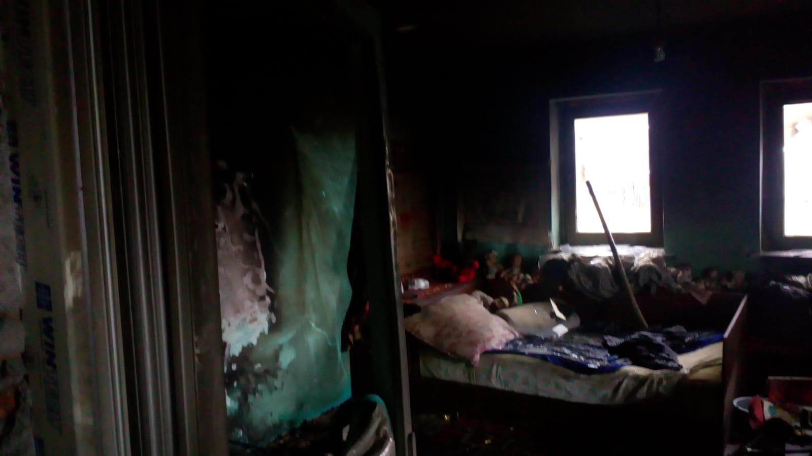 Trei copii au murit într-un incendiu în județul Mureș. Un bebeluș de nici un an, printre victime / FOTO