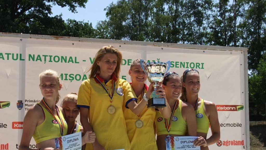 Fetele au încins nisipul la Campionatul Național de volei de plajă / GALERIE FOTO