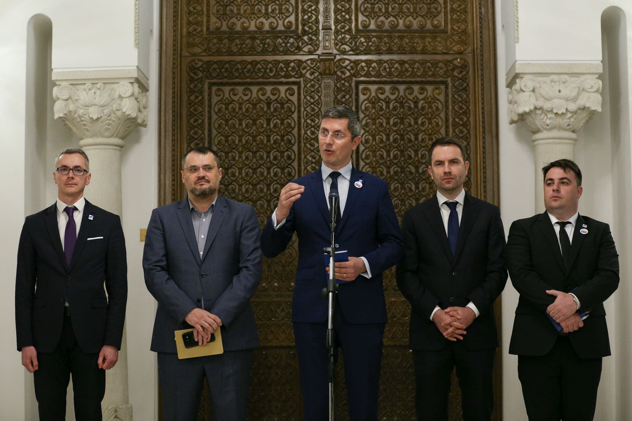 USR, după discuţiile de la Palatul Cotroceni: Preşedintele a spus că întrebările vor fi apropiate de temele transmise Parlamentului