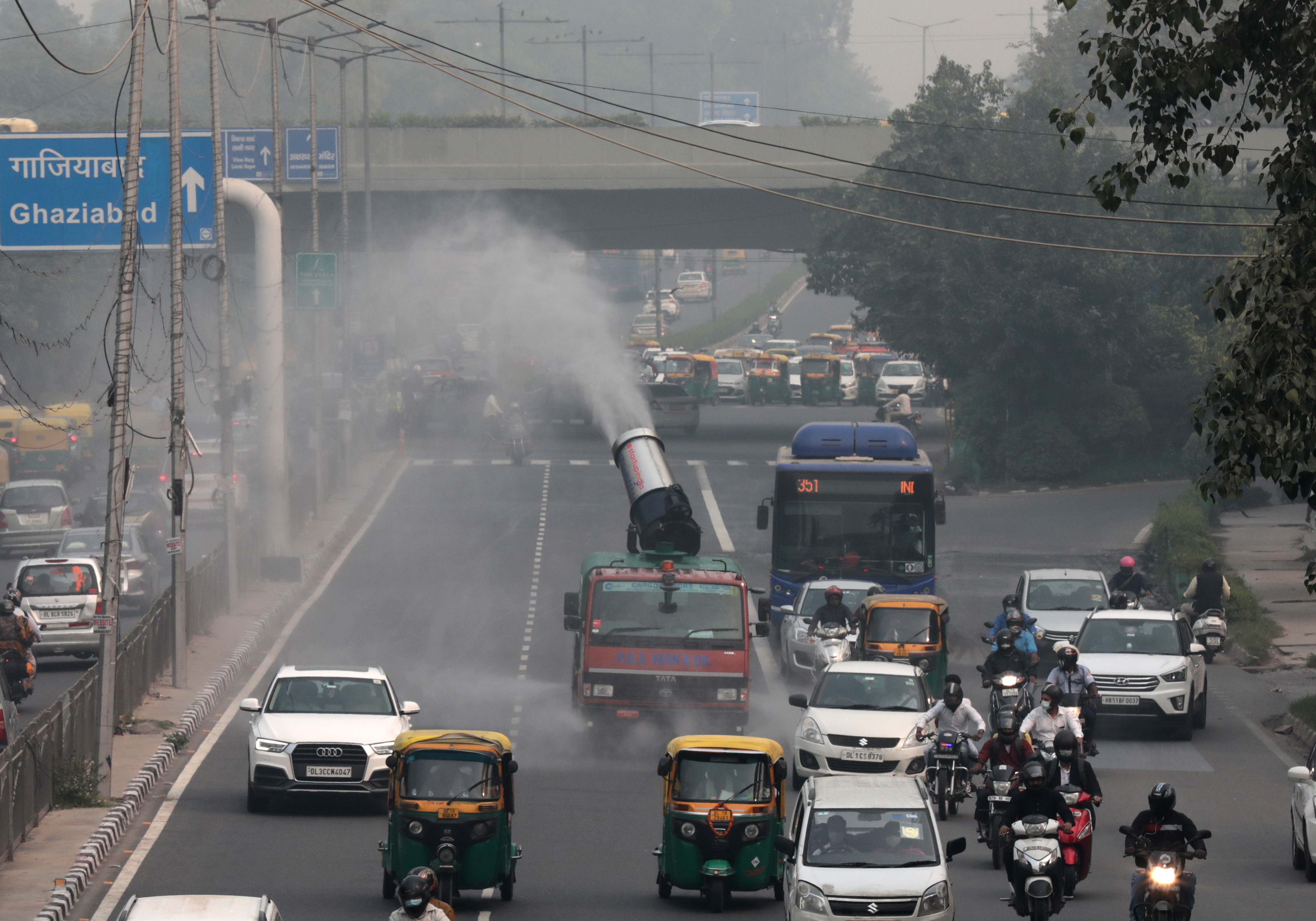 Poluare alarmantă în India, după festivalul luminilor. Capitala, acoperită de un nor toxic