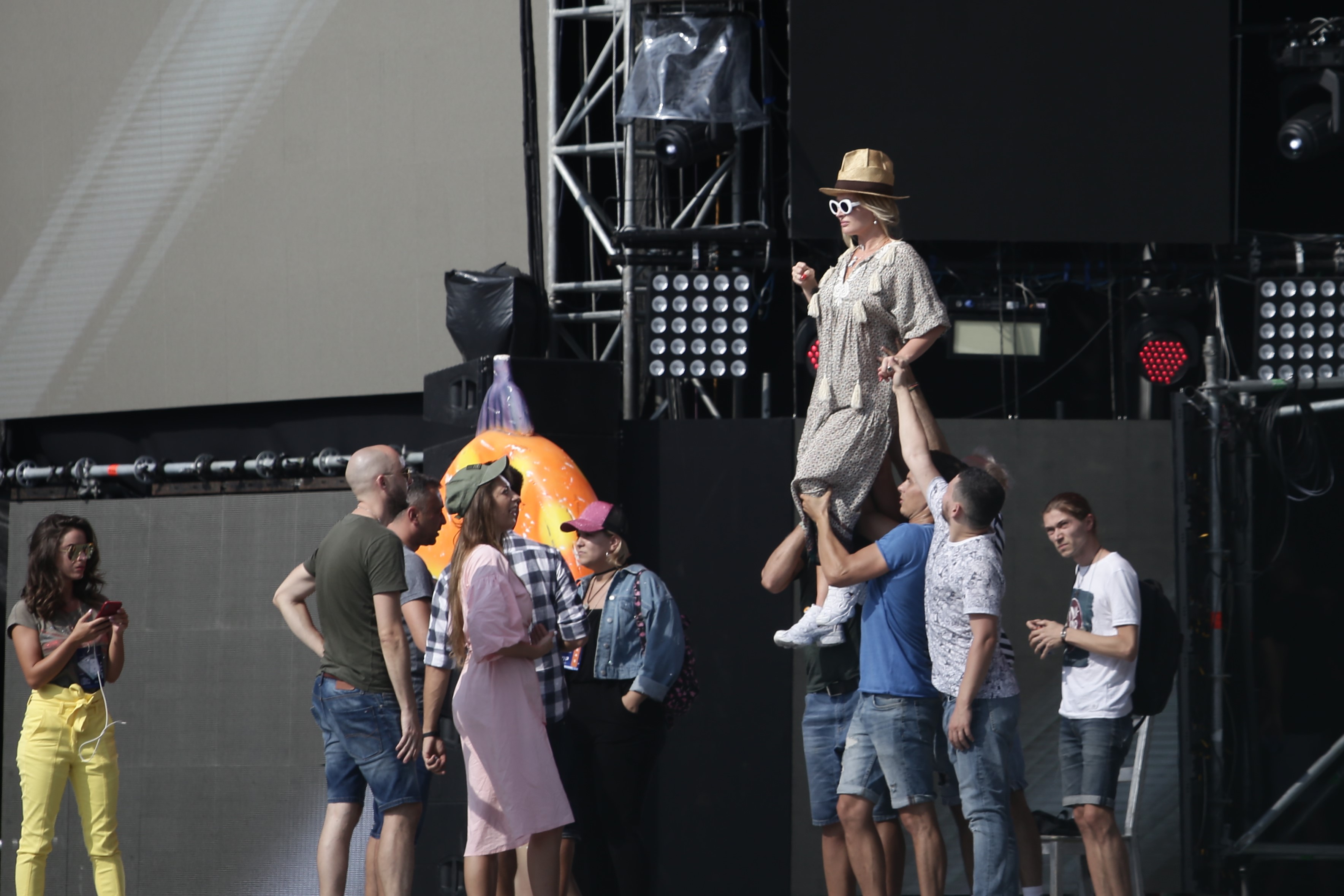 Delia, în concert la Cerbul de Aur 2018. Cum s-a prezentat la festivalul care are loc la Brașov | FOTO