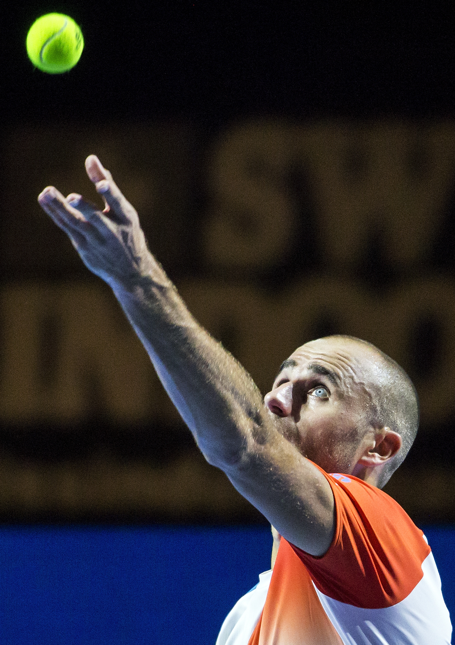 Ce bombă în tenisul mondial: Marius Copil, în finala turneului de la Basel! Duel pentru titlu cu marele Roger Federer