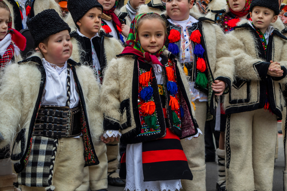 Tradiții și superstiții românești de Crăciun: când se merge la colindat