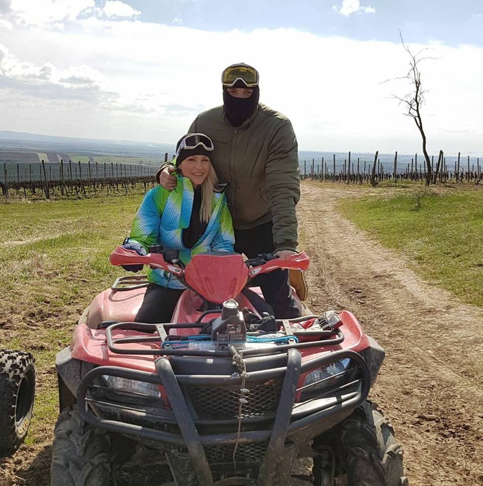 Cele mai frumoase fotografii cu Bogdan și Hannelore de la Insula Iubirii. Orice s-ar zice, e clară iubirea dintre ei | FOTO