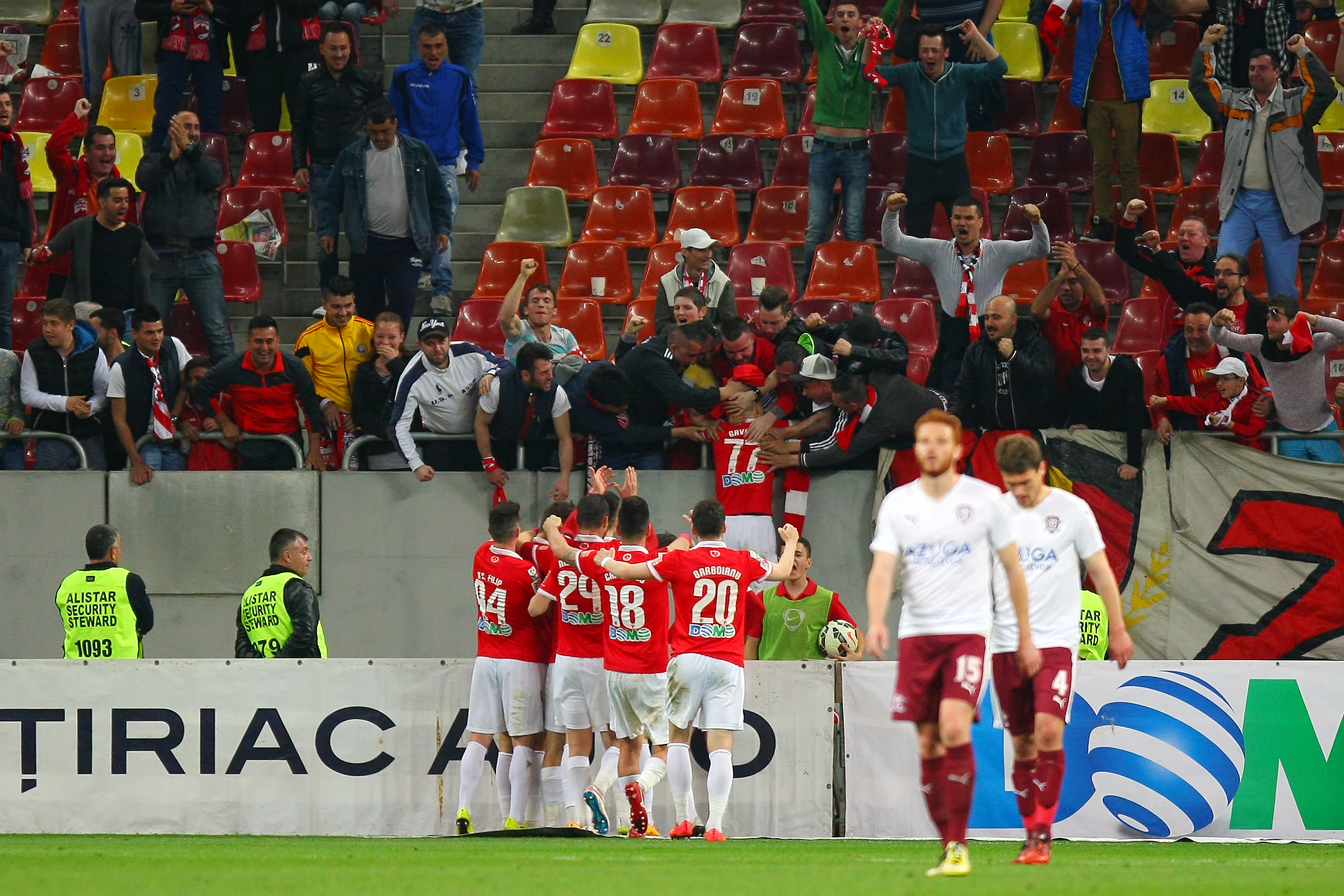 DINAMO - RAPID 2-0. Giuleştenii calcă tot mai apăsat pe drumul spre matineu / VIDEO&GALERIE FOTO