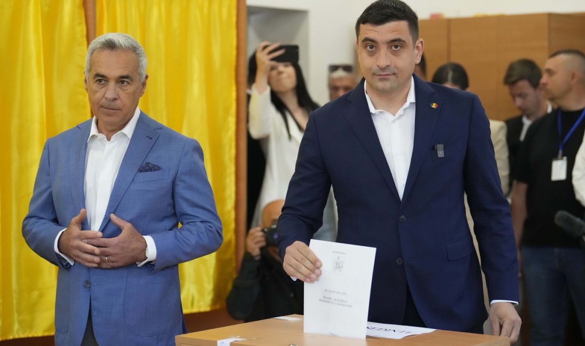 Reacția lui Mihai Bendeac, după ce o bătrână i-a sărutat mâna lui Călin Georgescu: „El însuși se confundă cu Divinitatea”