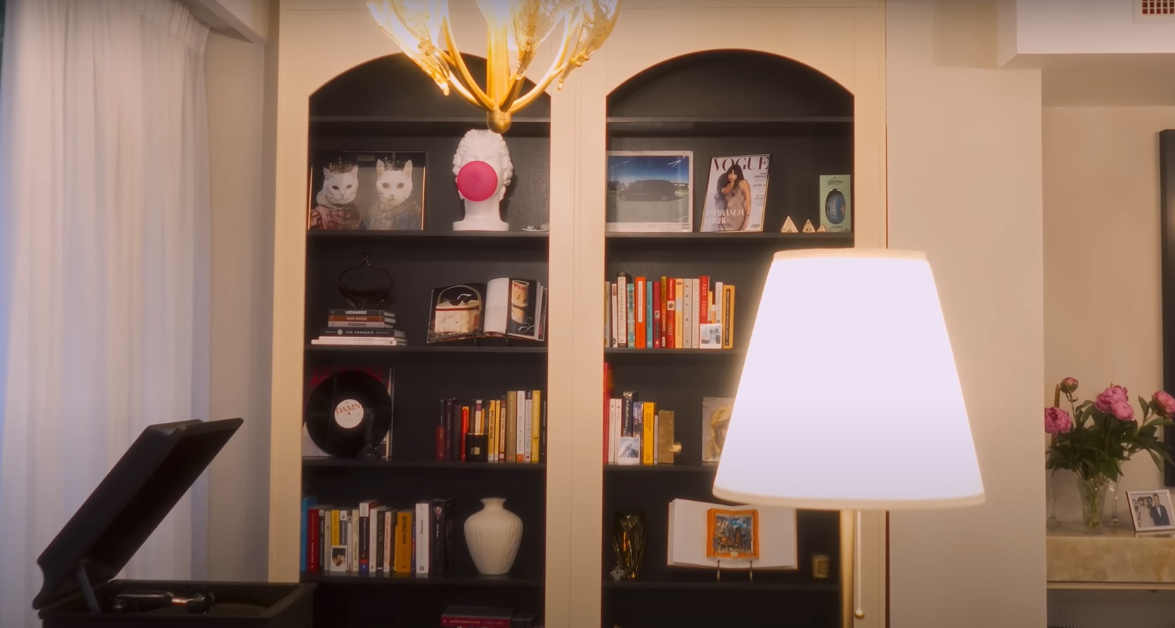 Vedetele din România care locuiesc cu chirie. Cum arată apartamentele pentru care plătesc lunar sute de euro