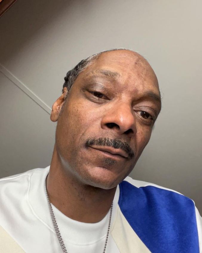 Snoop Dogg dezvăluie că „renunțarea la fumat” a fost o campanie publicitară. Artistul a stârnit controverse pe internet
