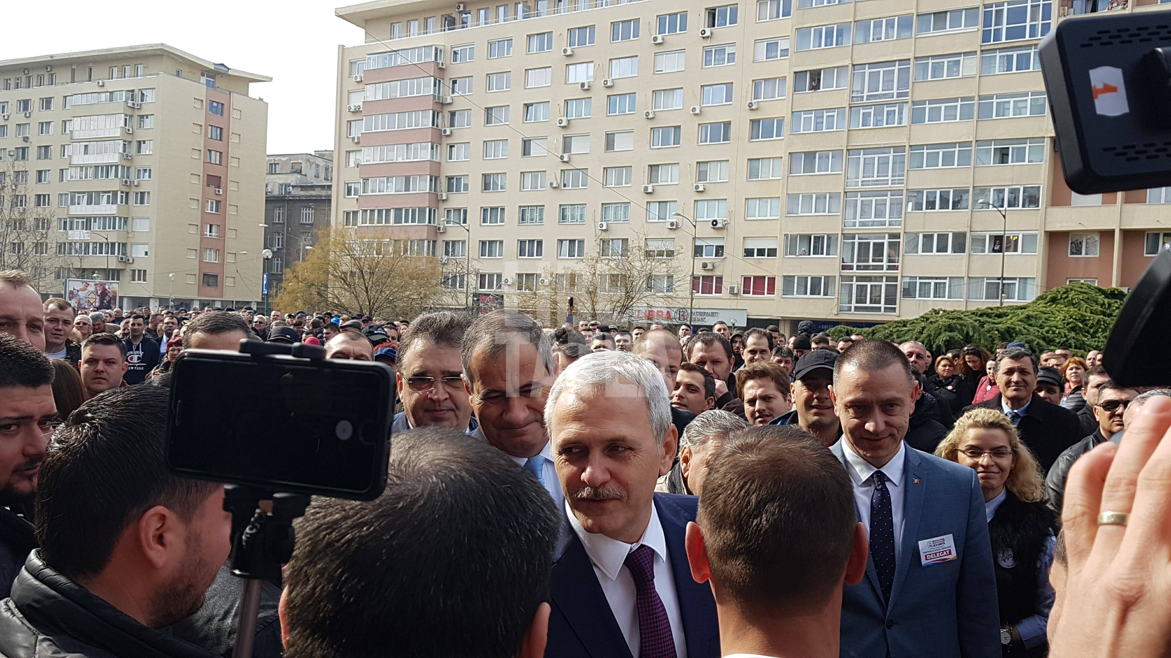 Fotografia zilei, cu Dragnea și Dăncilă. Congresul PSD, în imagini / GALERIE FOTO
