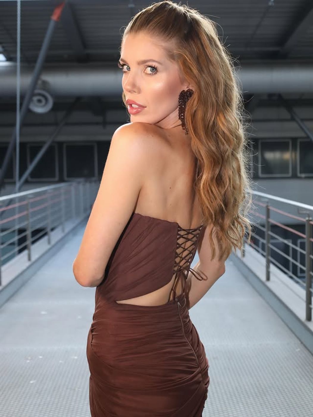 Cine este, de fapt, Victoria Swarovski, prezentatoare Eurovision 2026. S-a căsătorit într-o rochie împodobită cu sute de mii de cristale
