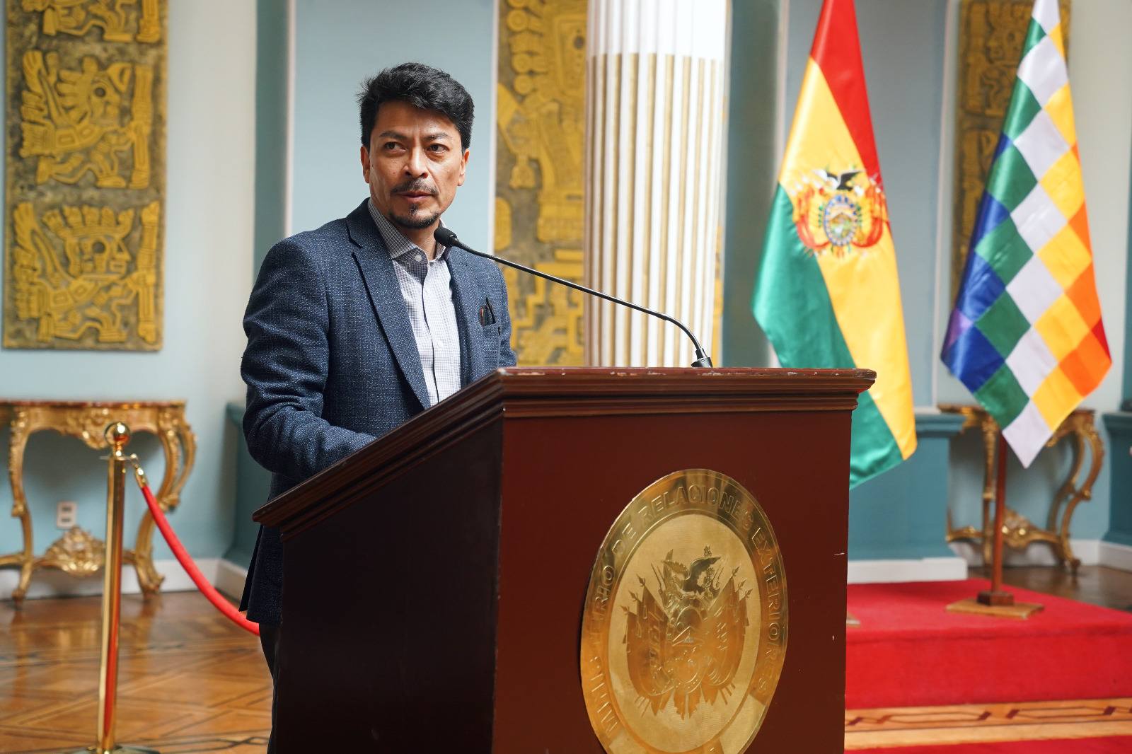 Bolivia’s Foreign Minister, Fernando Aramayo, emphasized that Bolivia is choosing openness, integration, and international cooperation with the visa-free policy