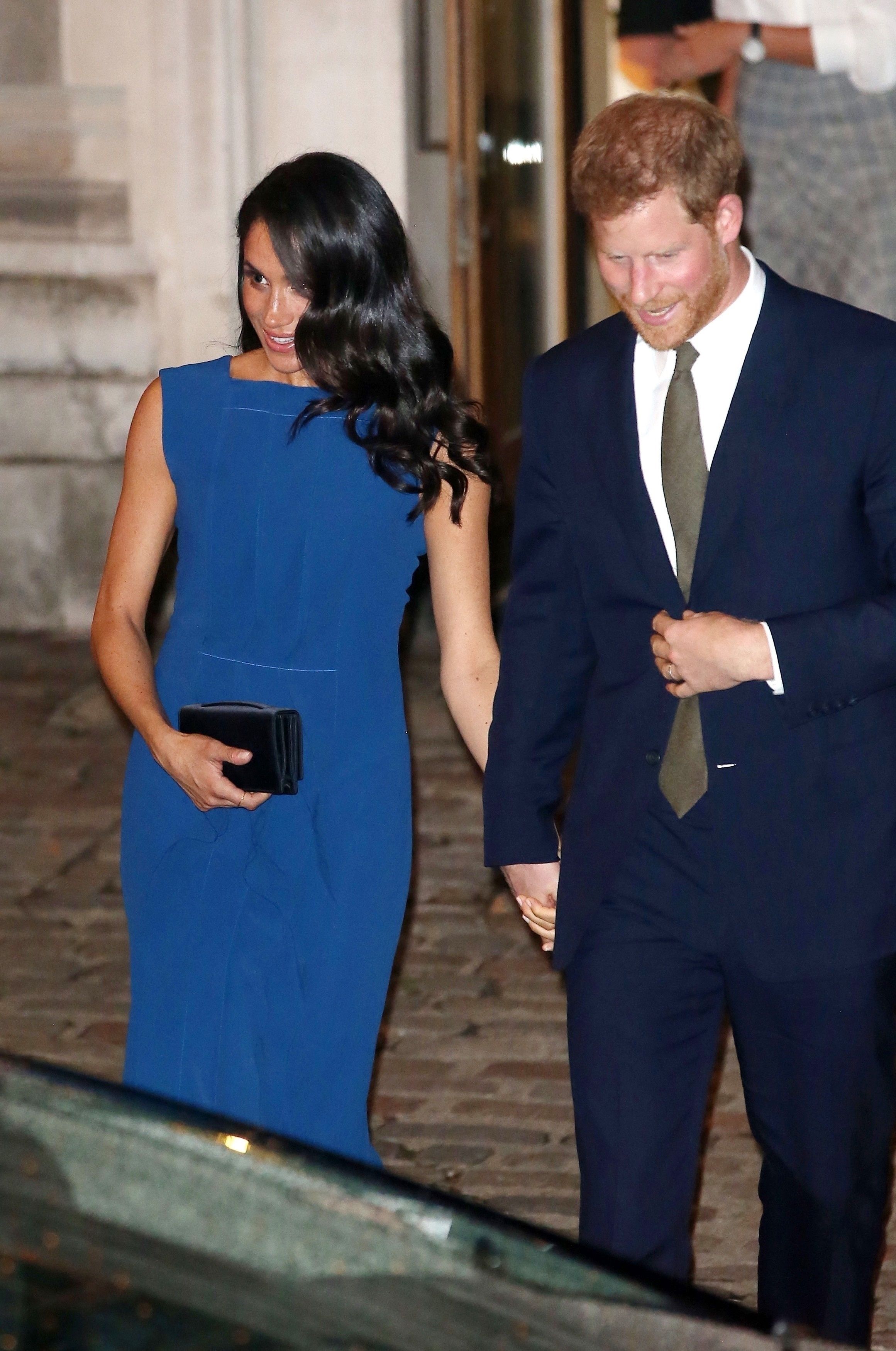 FOTO | Meghan Markle ar fi însărcinată. Casele de pariuri au stabilit cote record privind data la care se va face marele anunț