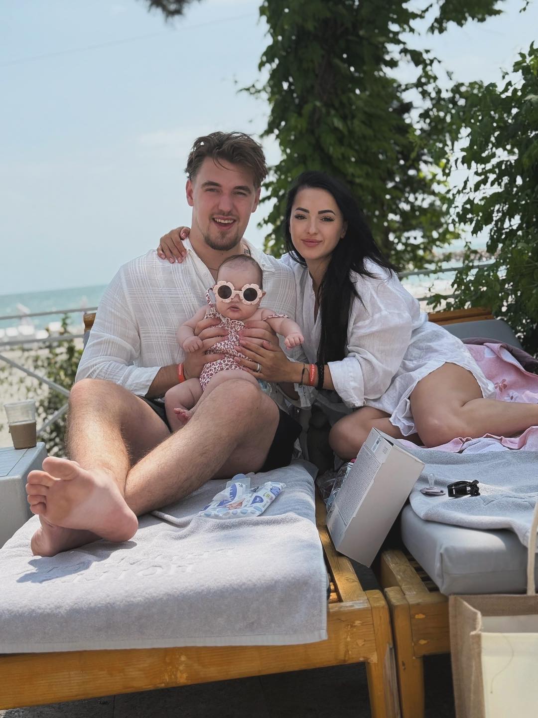 Imagini rare cu fetița Larisei Iordache și a lui Cristian Chiriță. Amira s-a născut în urmă cu 6 luni. „Devine din ce în ce mai activă”