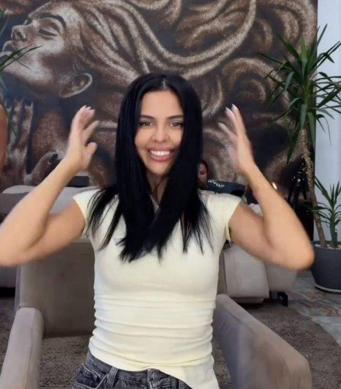Schimb de replici între Andreea Popescu și mama lui Rareș Cojoc. Ce i-a spus fosta soacră vedetei, pe Instagram. „Am găsit soluția”