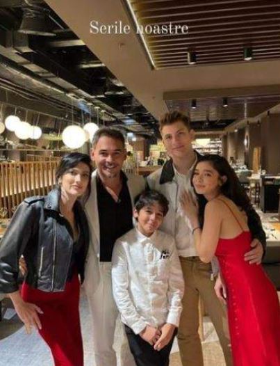 Cum a apărut Ianca, fiica lui Răzvan Simion, la Balul Mascat Bridgerton. Ținuta pe care a ales-o pentru cel mai discutat eveniment din București