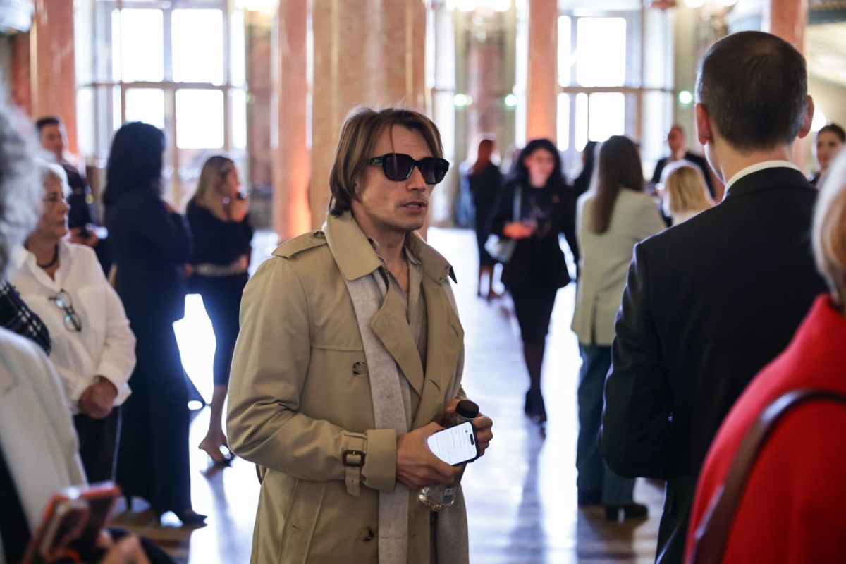 Dirijorul român Cristian Măcelaru a primit titlul de Cetățean de Onoare al orașului București. Printre invitați au fost Maia Morgenstern și Felicia Filip