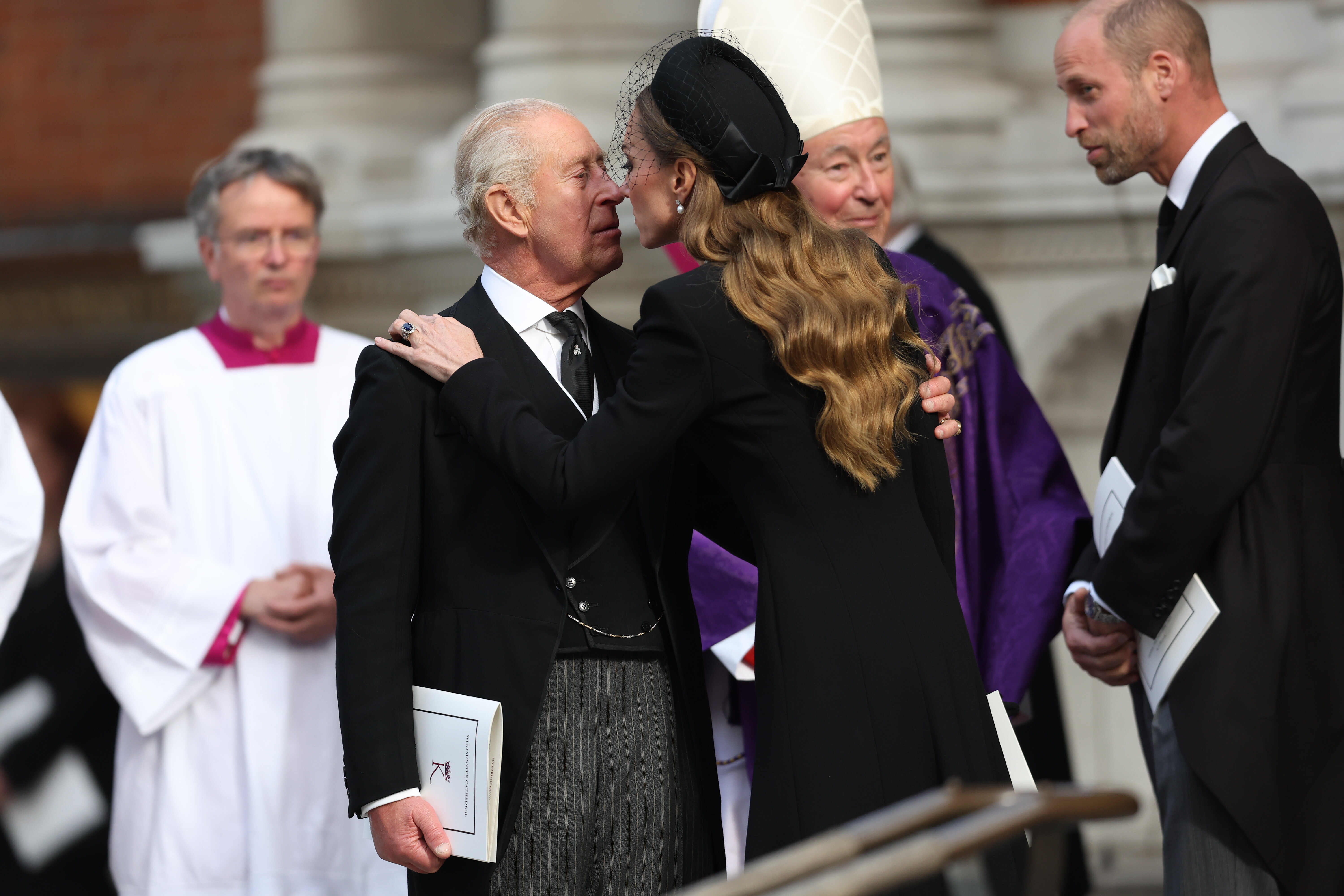 Cum a apărut Kate Middleton la înmormântarea Ducesei de Kent. Apariția ei i-a îngrijorat pe cei care o îndrăgesc