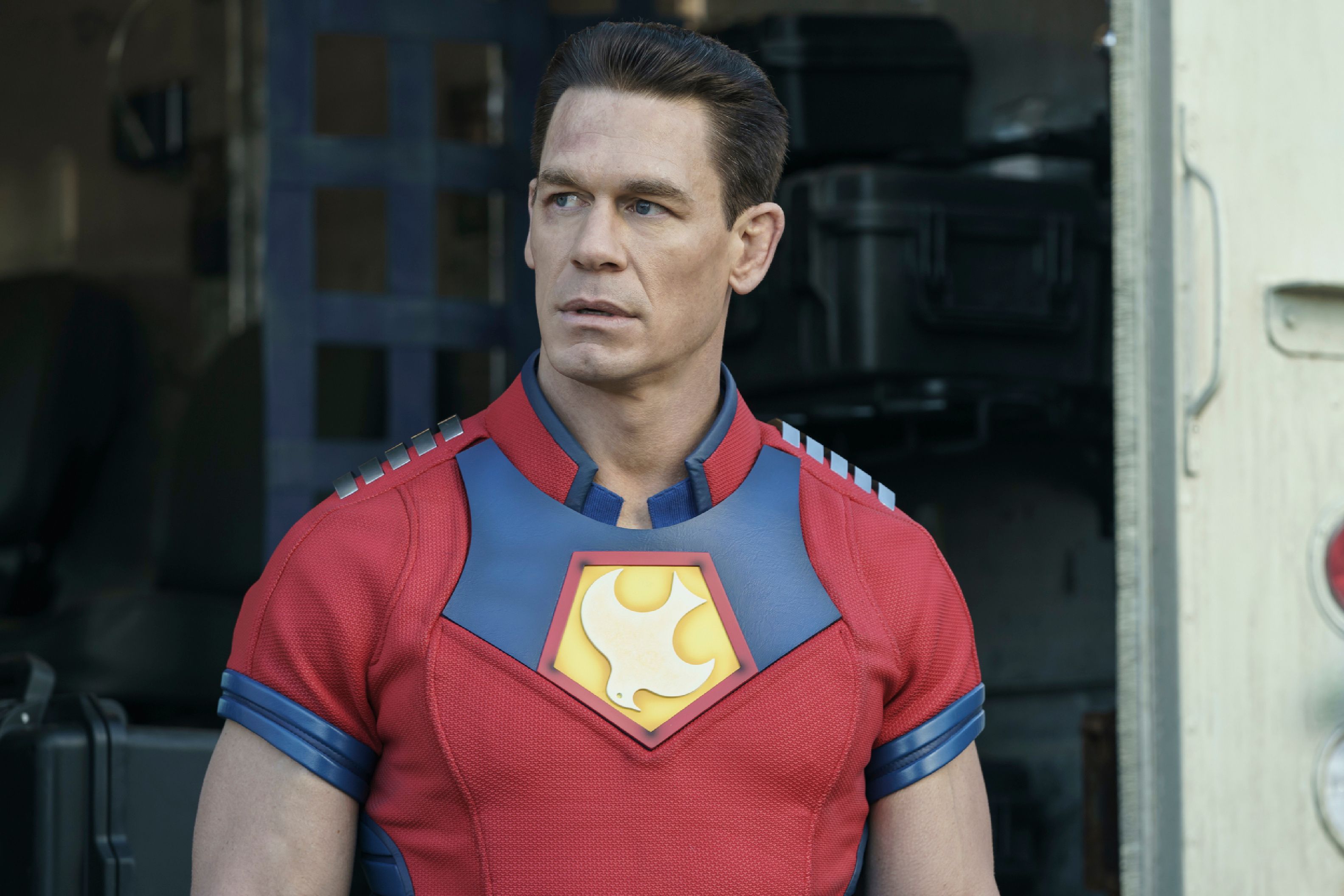 John Cena a apărut complet dezbrăcat pe scena de la Premiile Oscar 2024. Și-a acoperit zona intimă cu un plic | VIDEO