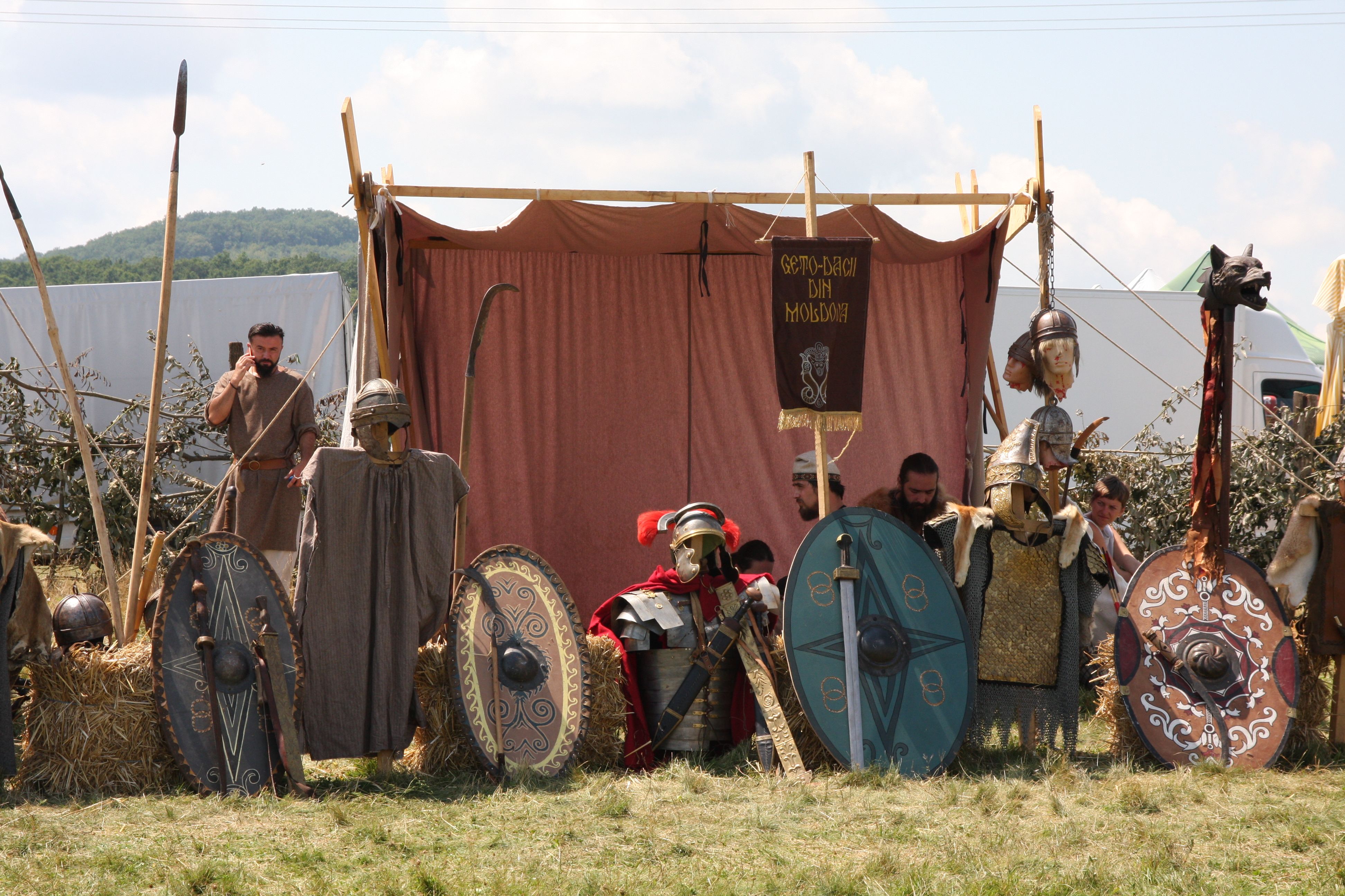 Un salt celtic, cu meșteri și războinici, amenajat la unicul festival celtic din Europa de Est | GALERIE FOTO