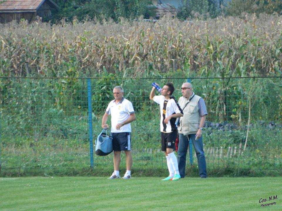 GALERIE FOTO / Arena din lanul de porumb! ^Aici va juca Adrian Mutu! 