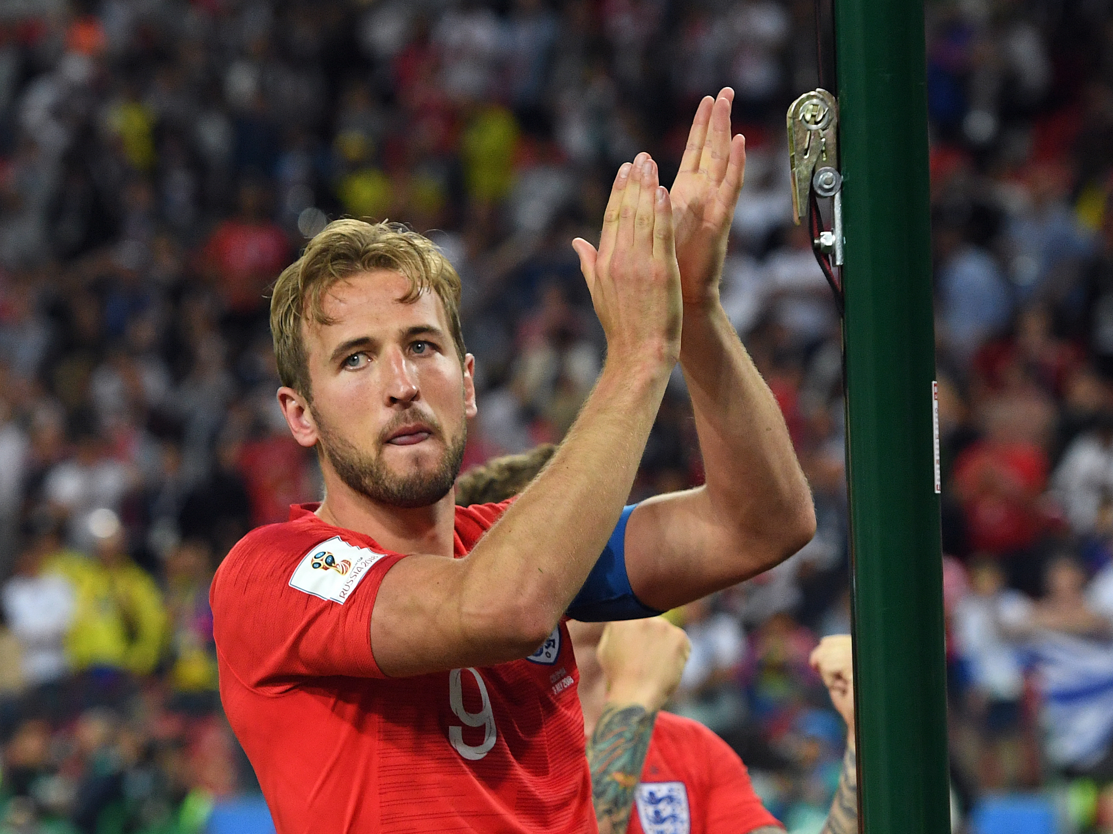 I-a pupat mâna lui Harry Kane. Gestul îi aparține fratelui golgheterului Angliei