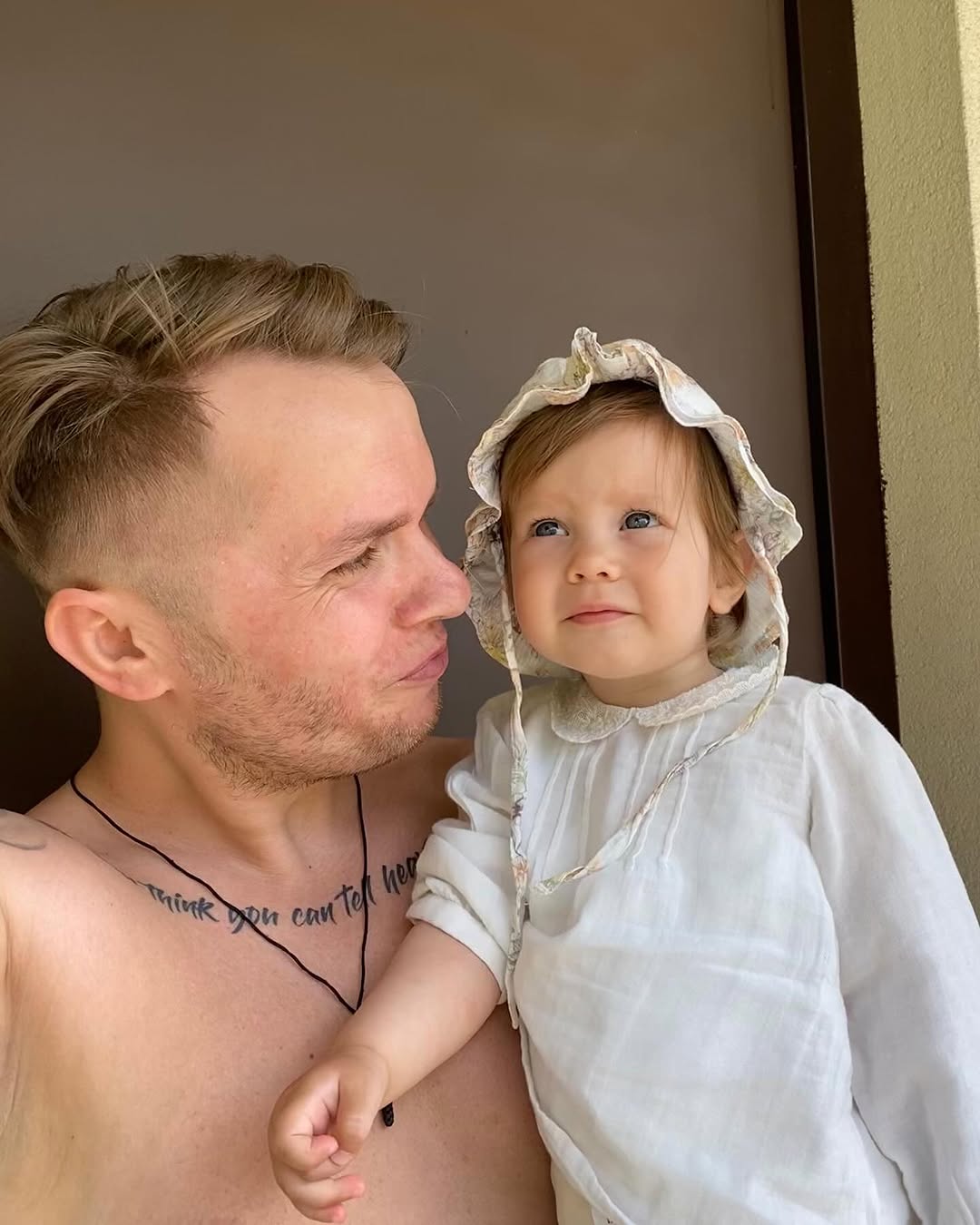 Mama lui Codin Maticiuc, operată pe creier pentru a doua oară. Actorul i-a fost alături în fiecare moment: „Nu a existat RMN pe care să îl facă și să nu fiu cu ea”
