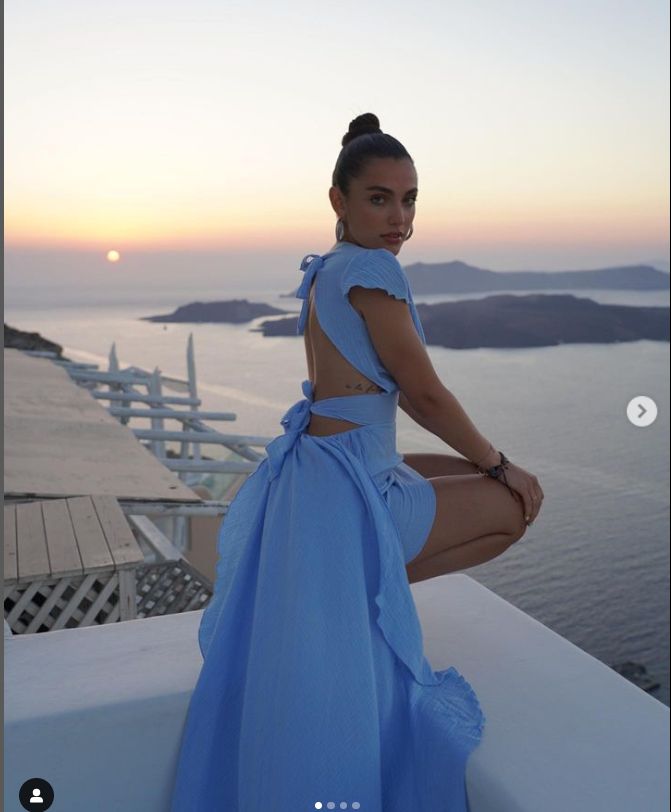 Alexia Eram a făcut senzație în costum de baie pe plaja din Grecia. Cum arată la 23 de ani