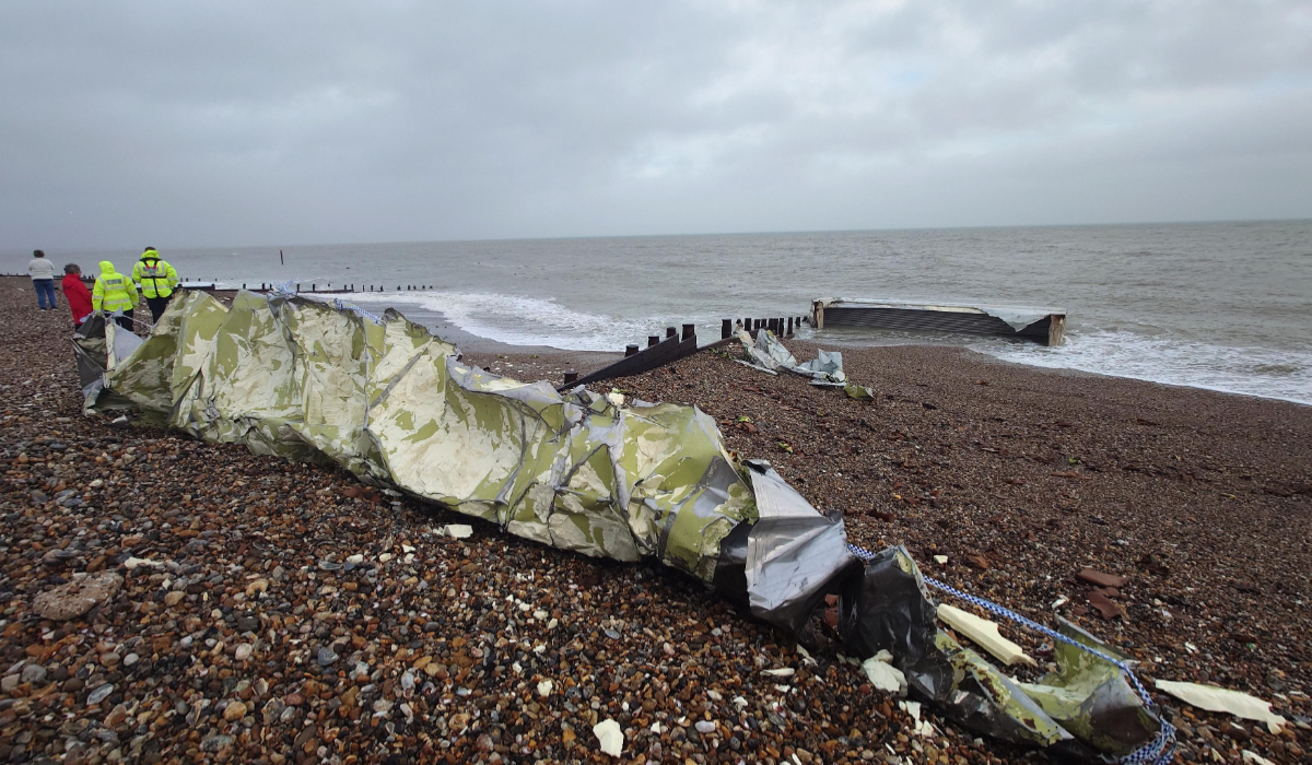 O plajă din Marea Britanie a fost acoperită de banane, dar autoritățile trag un semnal de alarmă pentru locuitori