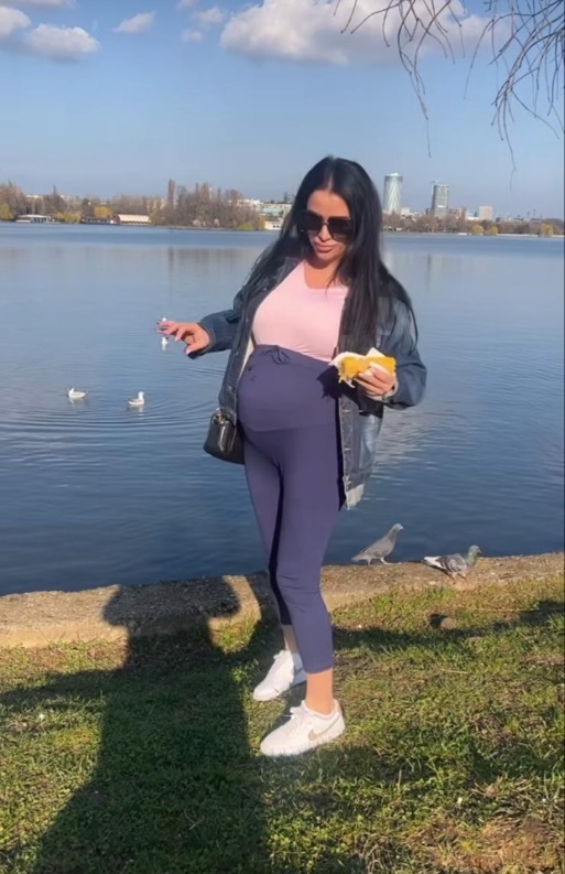 Daniela Crudu a născut cel de-al doilea copil. Prima imagine cu băiețelul ei: „Brunețelul meu”