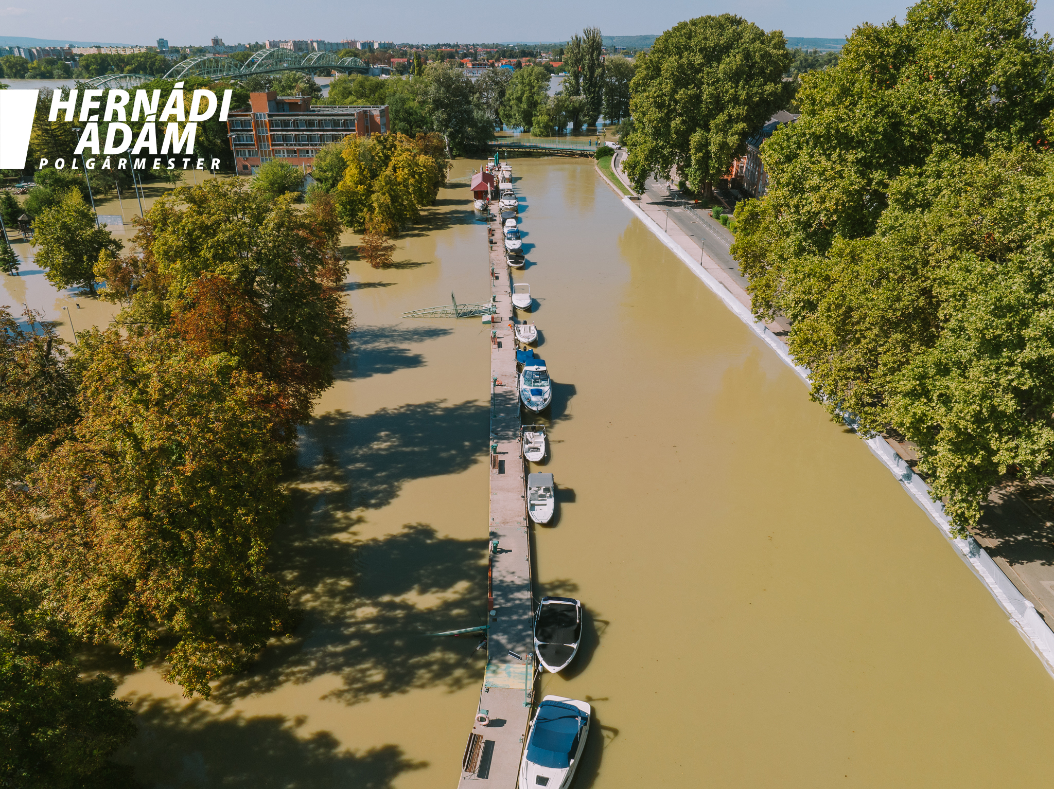 Dunărea a inundat un întreg oraș aflat la 25 km de Budapesta. Viitura ajunge în România săptămâna viitoare