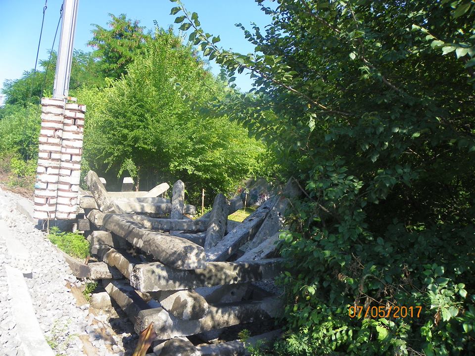 CFR atrage atenția că accesul pietonal pe podul de cale ferată din Parcul Herăstrău este interzis
