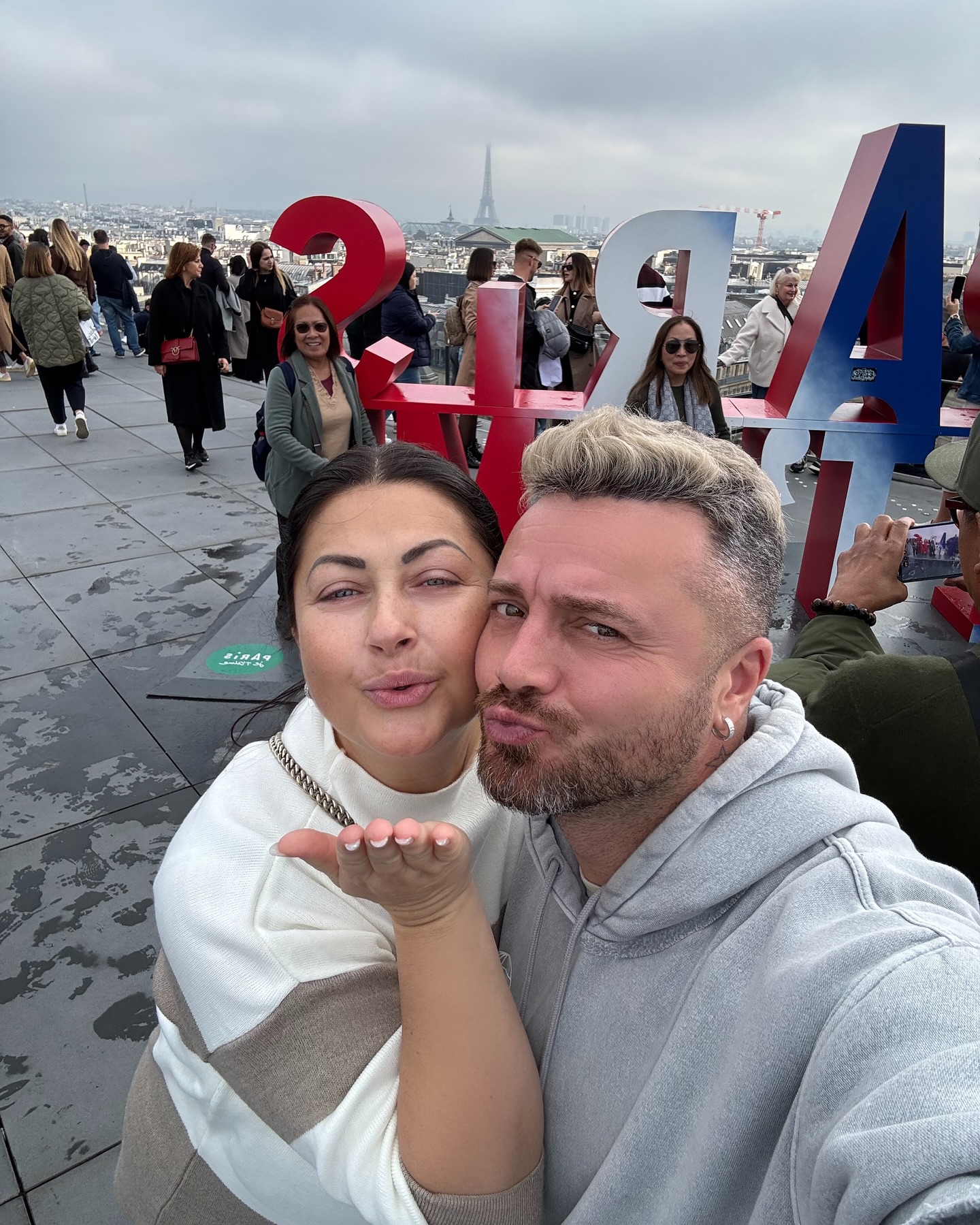 Gabriela Cristea a răbufnit, după ce s-a spus că îl întreține pe Tavi Clonda: „Ziceți că el este șomer și stă pe spinarea mea”