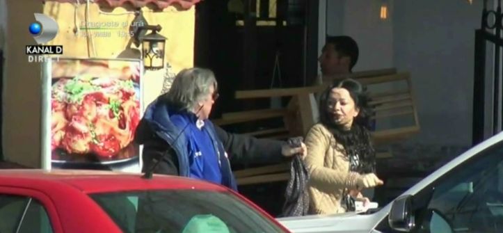 FOTO/ Ilie Năstase și Brigitte Sfăt s-au luat la bătaie pe stradă! Brigitte a depus din nou actele de divorț