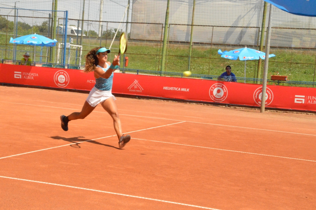 Elena Cadar, principala favorită, a părăsit turneul ITF ”Ilie Năstase” de la Arad / GALERIE FOTO