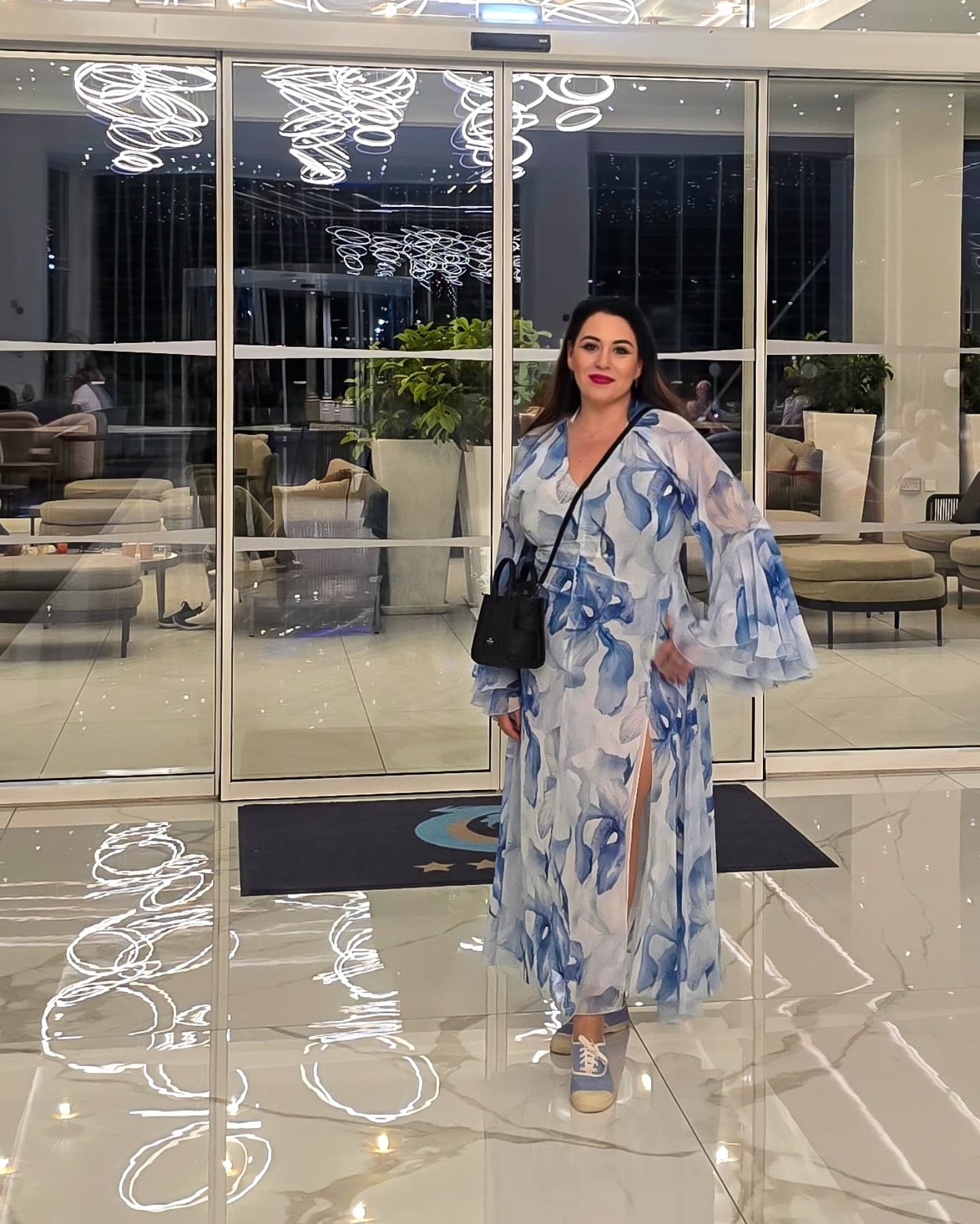 De ce Oana Roman nu se spală cu apă pe față. Obiceiul pe care îl are și sora ei: „Apa de la robinet nu e cea mai bună”