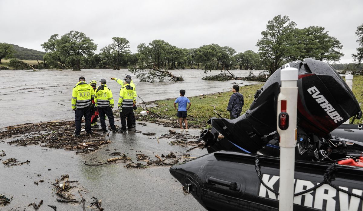 Ce a rămas în urma inundațiilor din Texas, unde au murit cel puțin 43 de oameni: 750 de copii se aflau într-o tabără complet distrusă de ape
