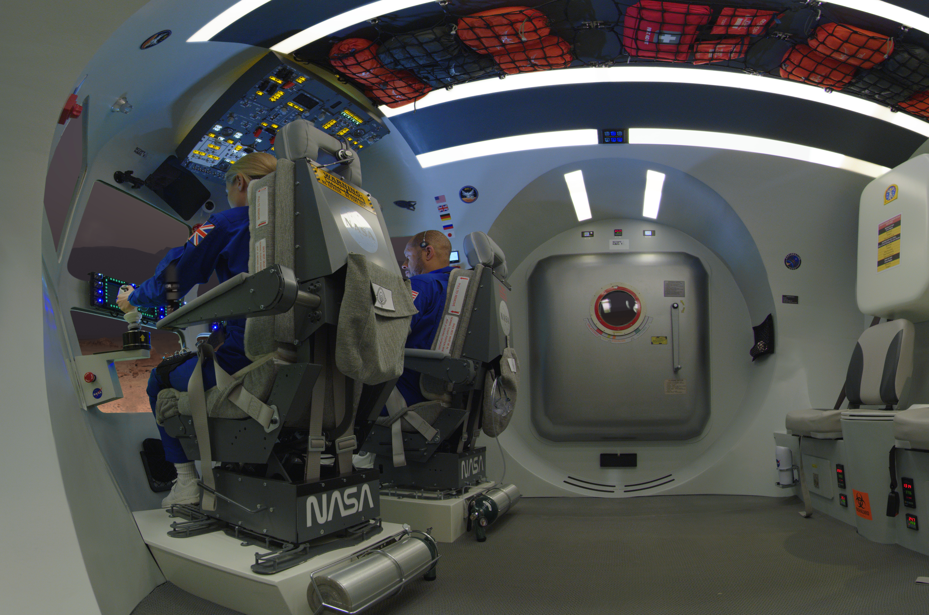 VIDEO / Nicholas Lupu, actorul român care joacă în „Mars1001”, cel mai futurist documentar de realitate virtuală. În film apare și fiul astronautului Neil Armstrong