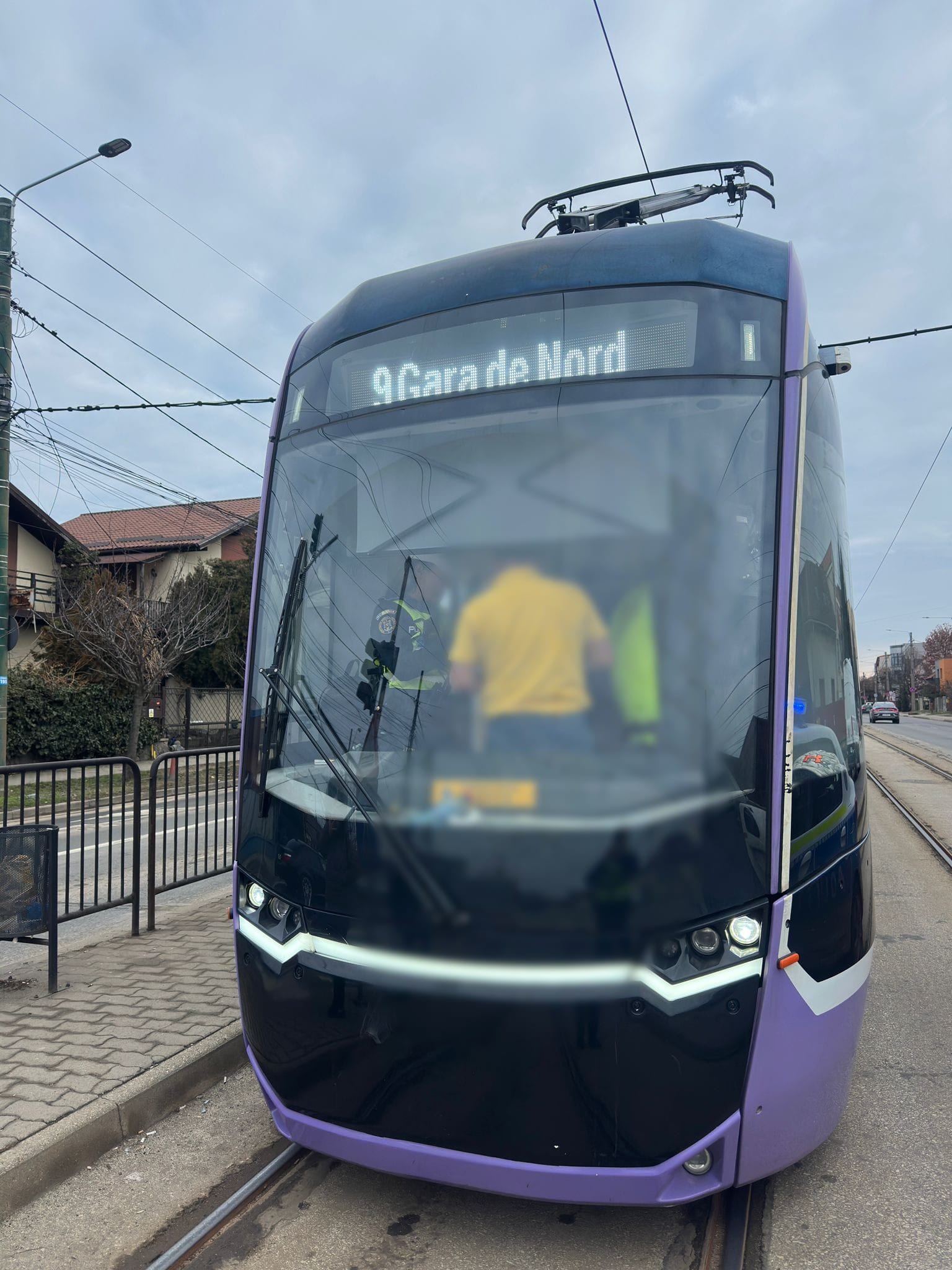 Sute de șoferi români de TIR, prinși cu „magnetul” și „telecomanda” la tahograf, într-o săptămână