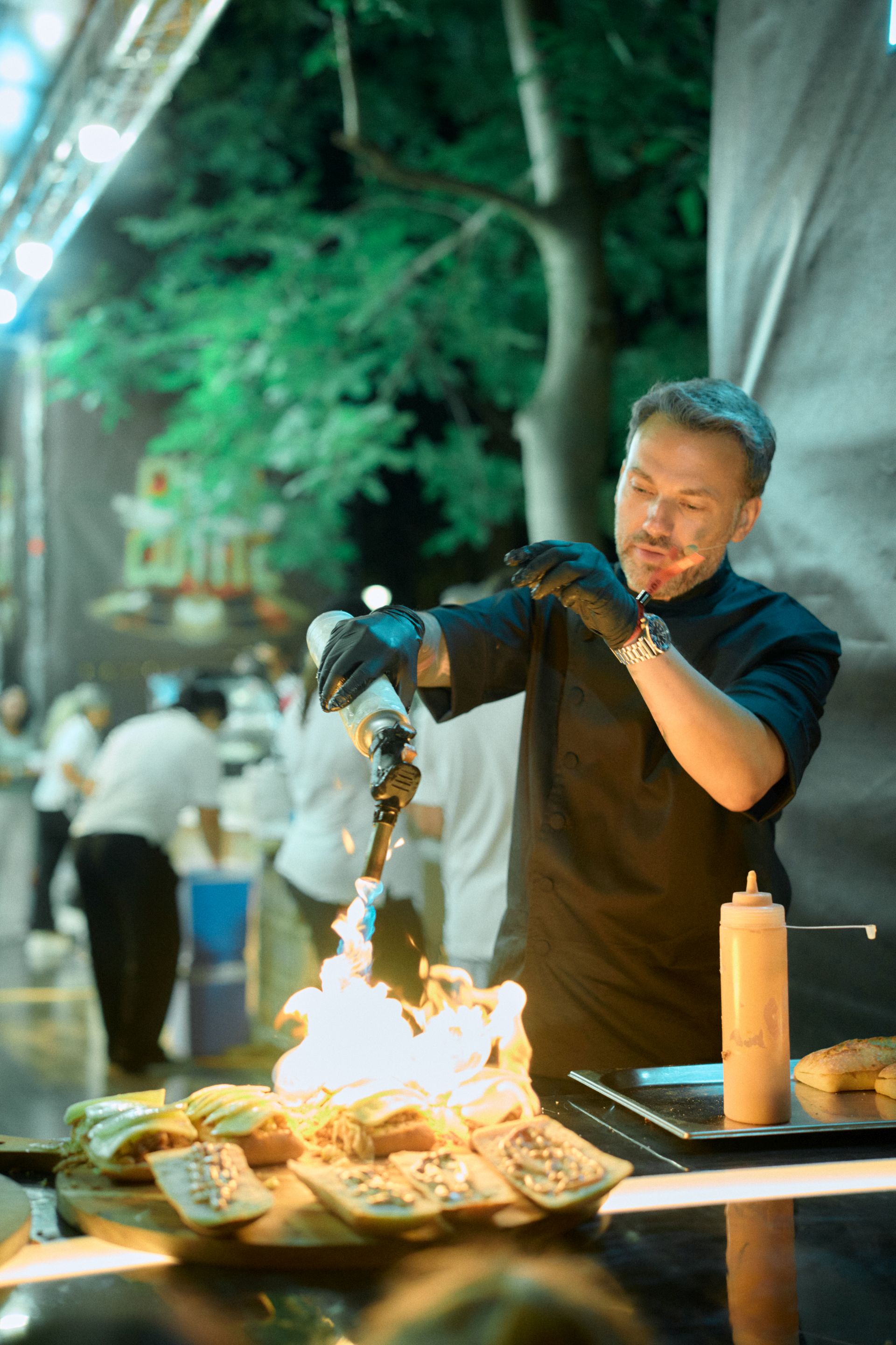 Cum a apărut Cătălin Rizea, soțul Addei, la Festivalul Summer Well 2026. Fostul concurent „Chefi la cuțite” a întreținut atmosfera