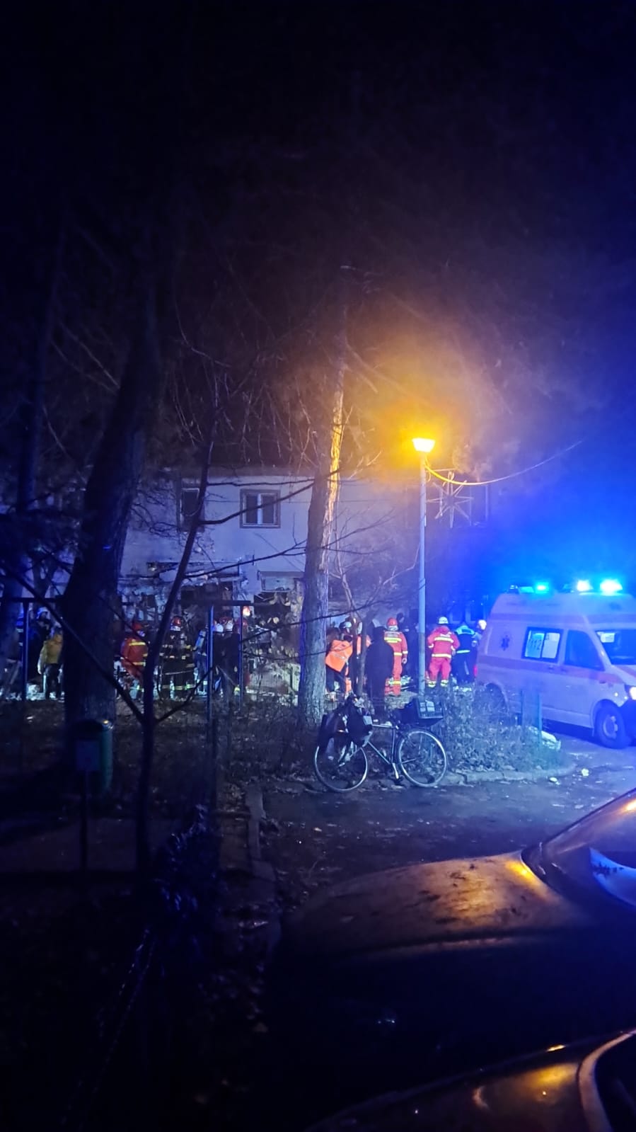 Primele imagini după explozia din Buftea: cum arată parterul blocului după ce a fost complet distrus