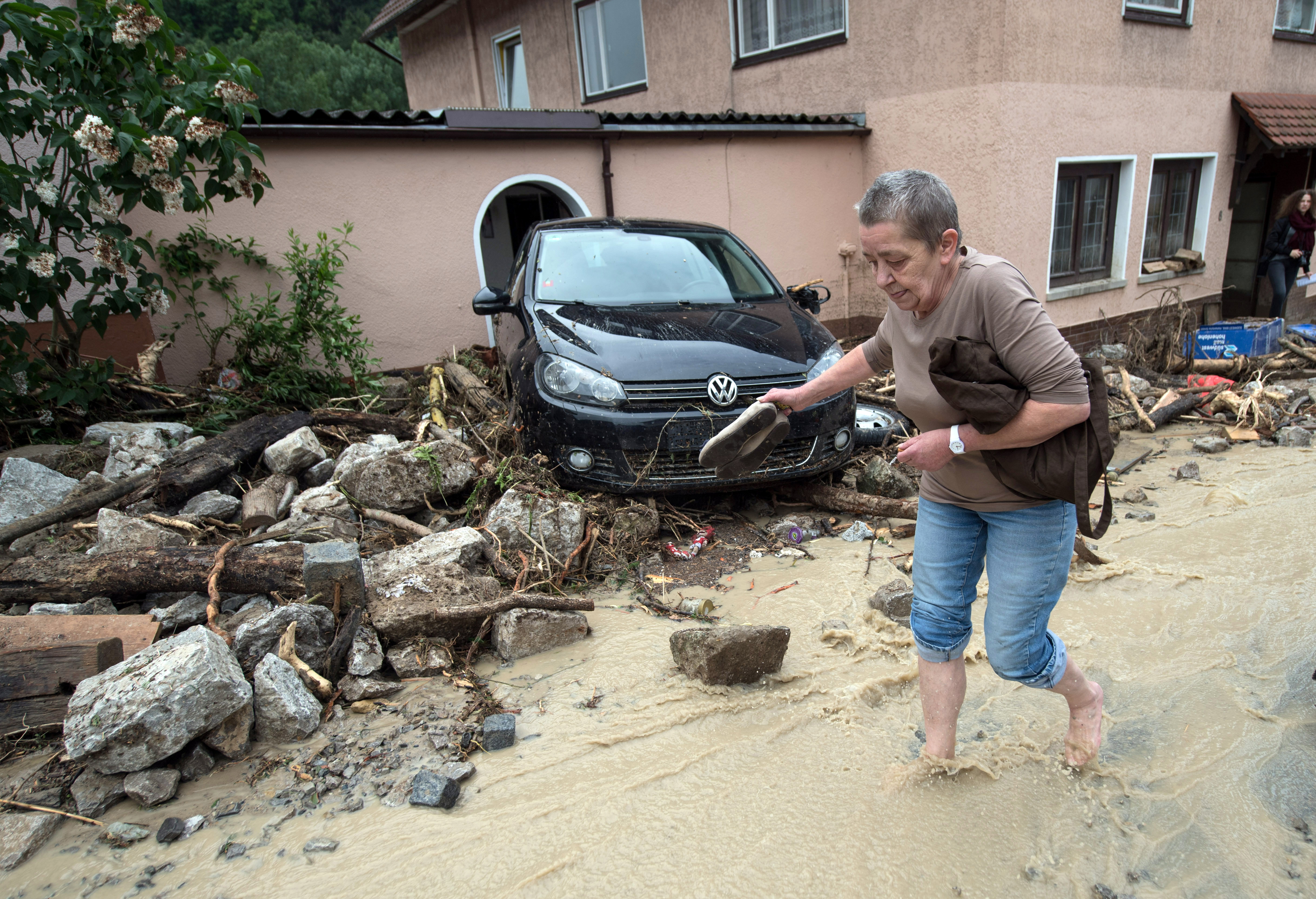 Inundații puternice în sudul Germaniei. Cel puțin patru oameni au murit | VIDEO și FOTO