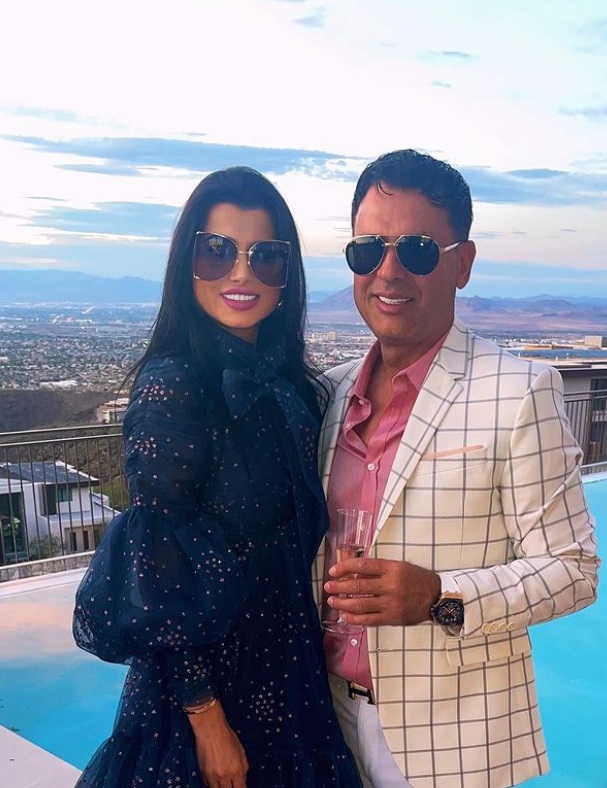 Cine sunt nașii Andei Adam și ai lui Joseph. Oana și Gerald, care sunt stabiliți în Las Vegas, au fost impresionați de eveniment