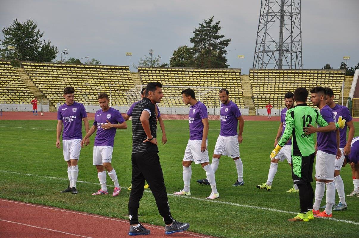 SCM Pitești și Metaloglobus au promovat deja în Liga 2. Artizanii rezultatelor: antrenorii Nicolae Dică și Bogdan Vintilă