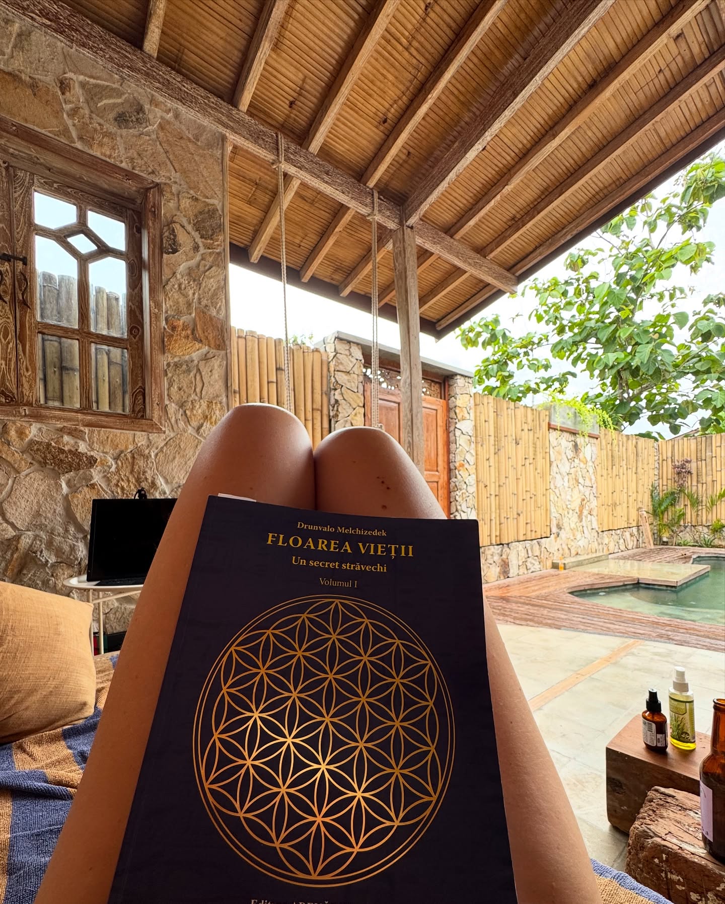 Ce a pățit Cătălin Scărlătescu în vacanța în Bali: „Mai ajung aici doar dacă aterizează avionul forțat”. Și Cosmin Seleși s-a plâns