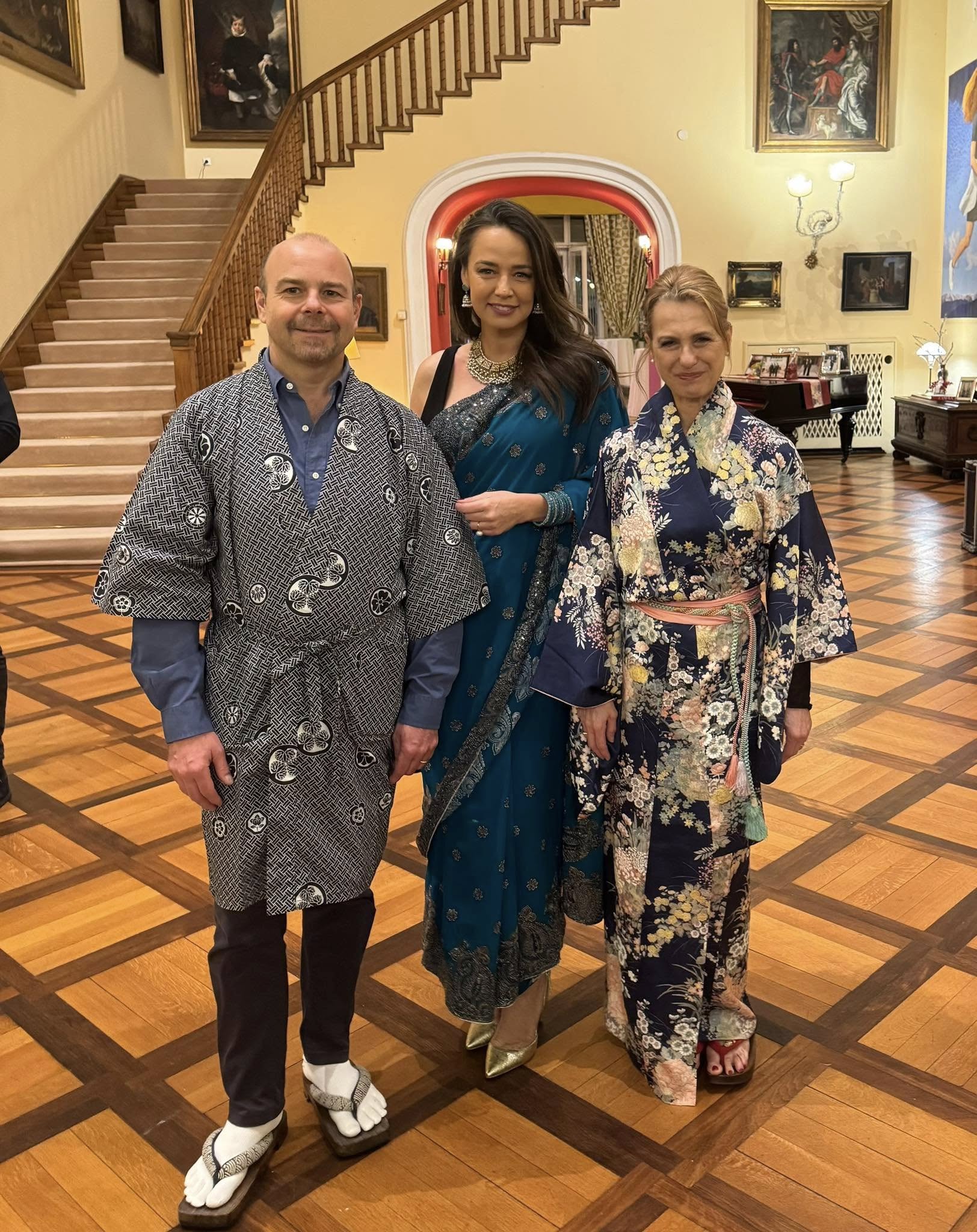 Ținuta purtată de Andreea Esca în noaptea Premiilor Oscar 2025. Vedeta PRO TV a atras toate privirile: „Prieteni, good music, loc superb”