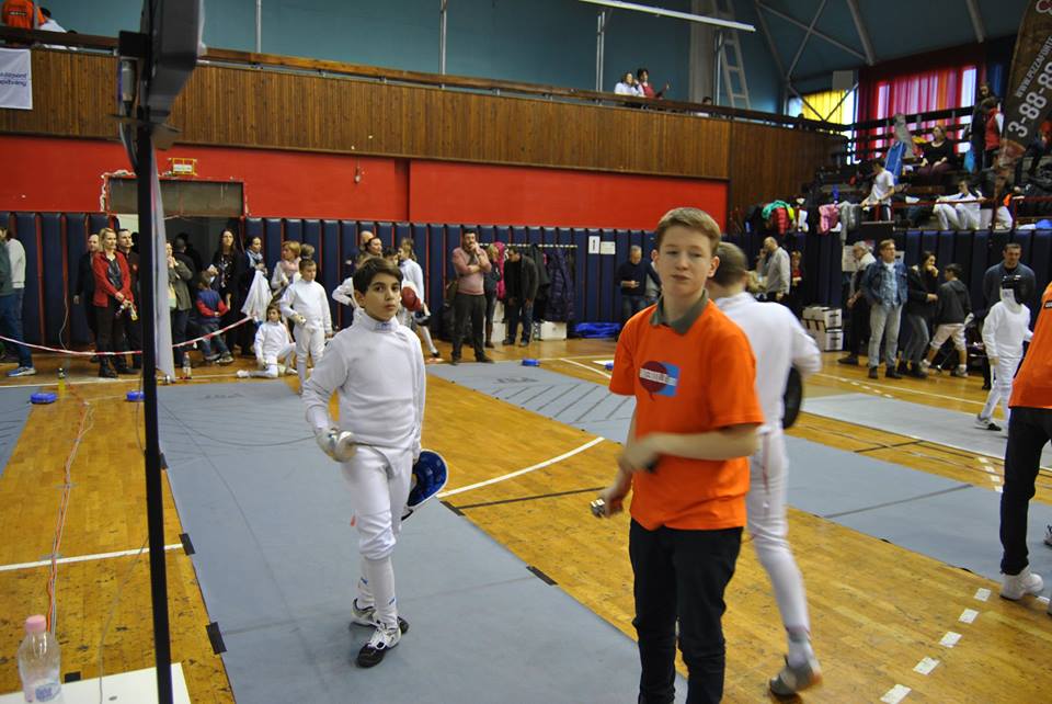 Trei spadasini români, învingători la Circuitul Internațional de spadă ”Olimpici”, de la Budapesta / FOTO