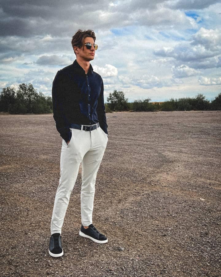 Cine e Sebastian Ghiorghiu, tânărul român devenit milionar în America. A început să muncească de la 16 ani, la fast-food