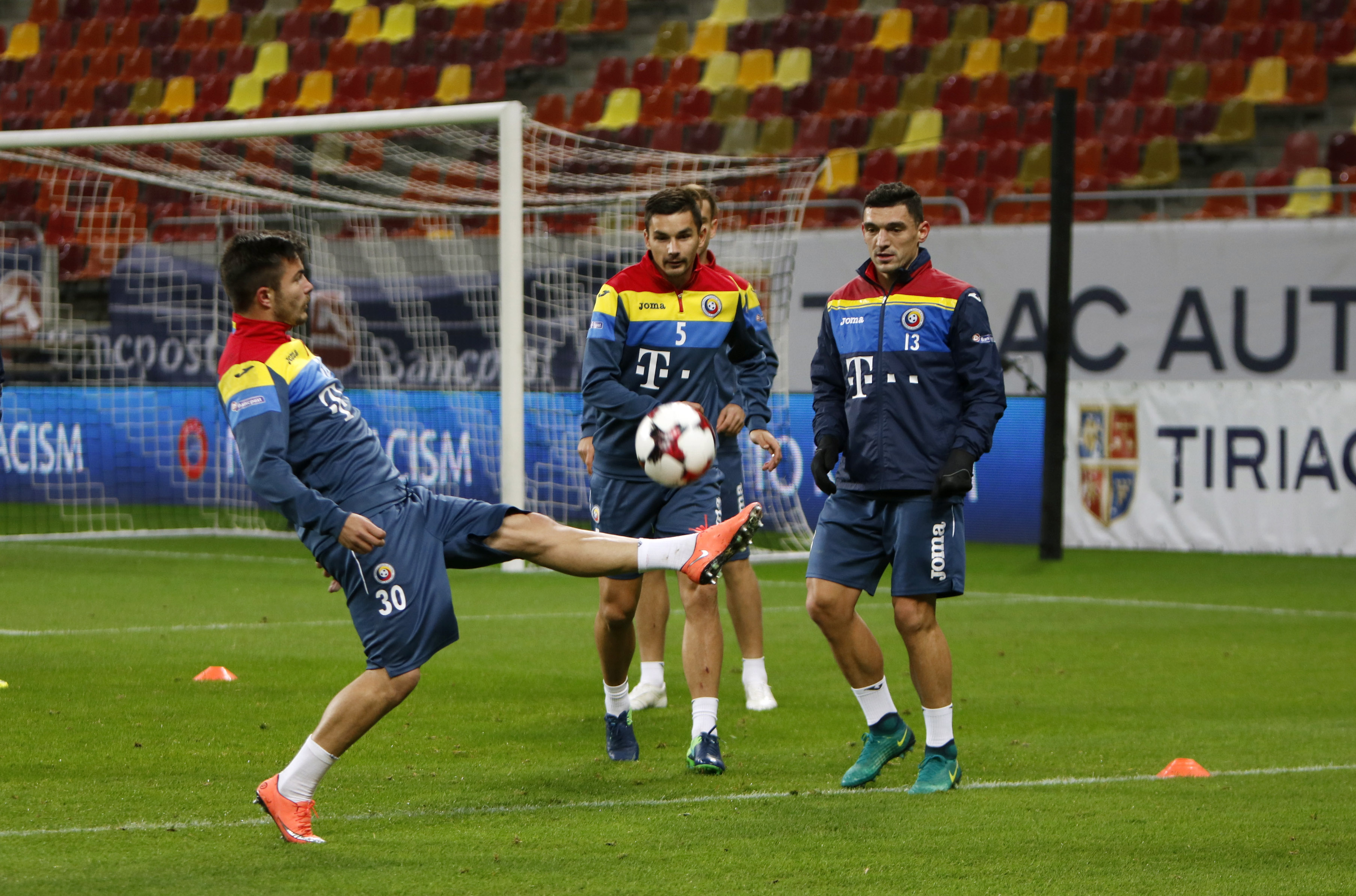 România - Polonia (vineri, 21.45, TVR1), preliminariile CM 2018. VAN DAUM! Neamțul vrea să-i fiarbă pe polonezi! Numerele tricolorilor | LIVE BLOG