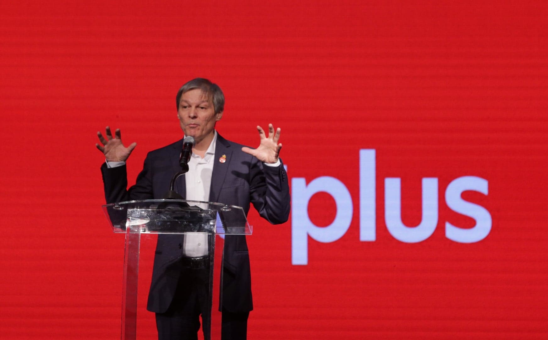 UPDATE. Dacian Cioloş a fost ales preşedintele Partidului Libertăţii, Unităţii şi Solidarităţii